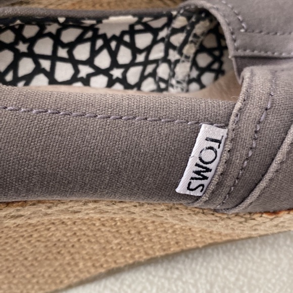 TOMS 7.5 wedge sandal - Picture 7 of 8